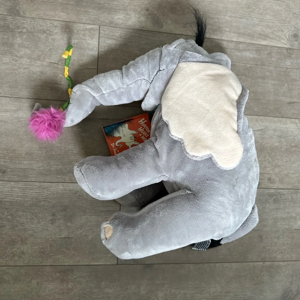 Dr. Seuss Horton Hears a Who Plush & Book Macy's 2008 14" Limited Edition - Picture 7 of 15
